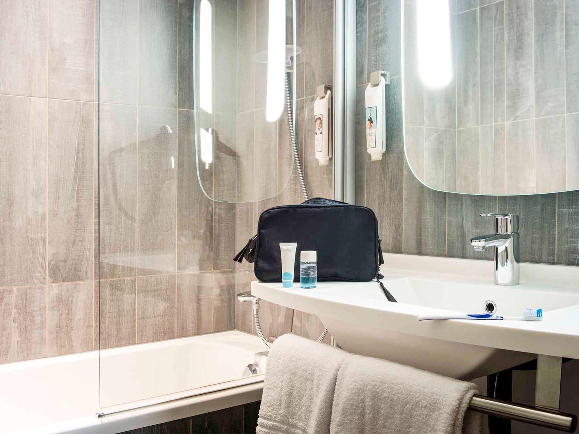 Hotel Ibis Annemasse-geneve 3*